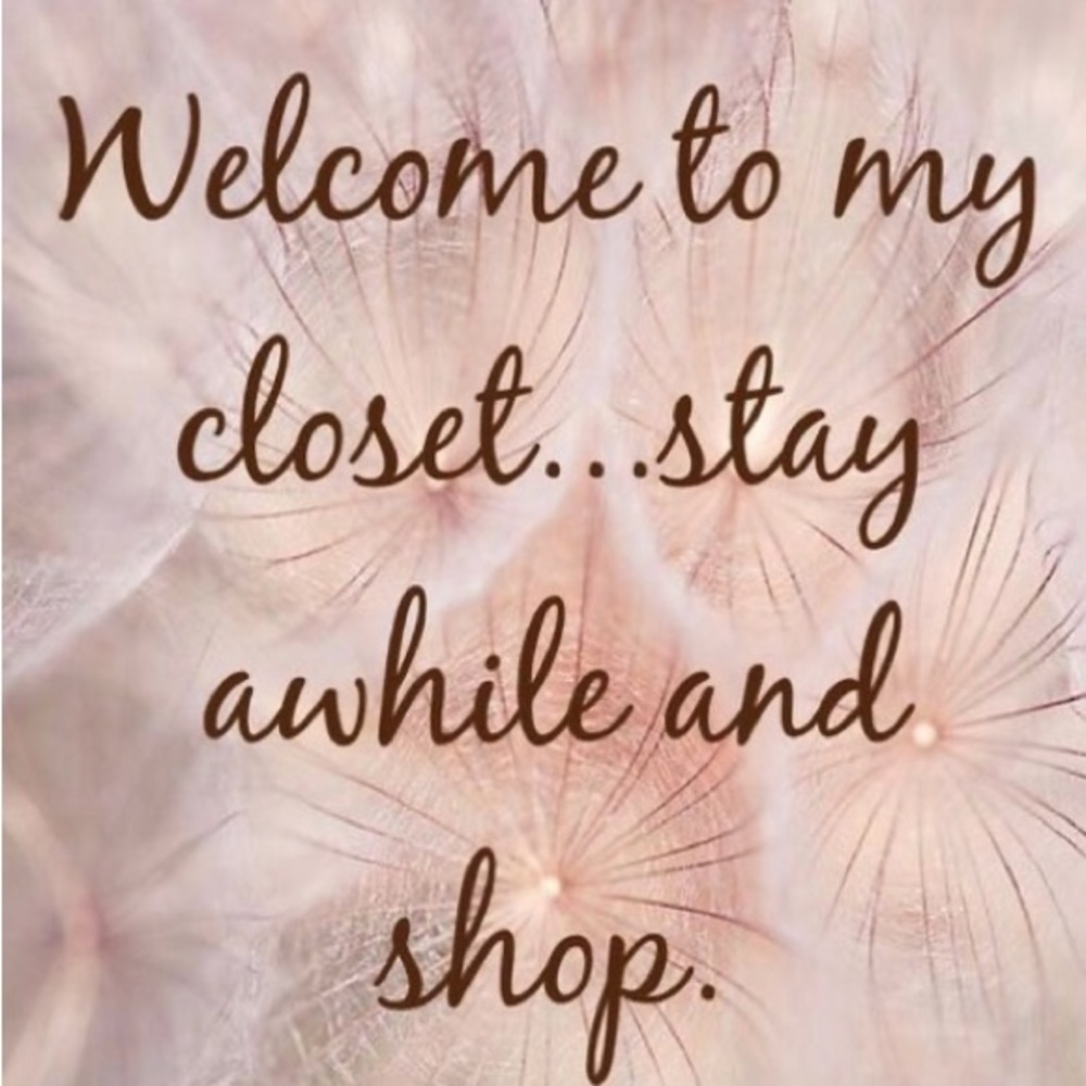 Posh Ambassador🌹Welcome to My Closet 🌹